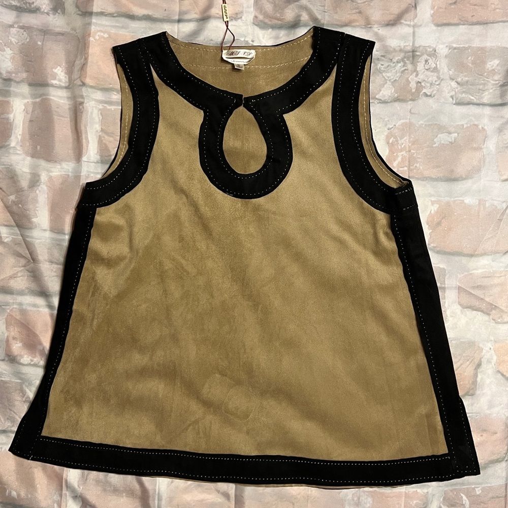 NWT MSSP Max Studio Faux Suede Keyhole Shirt